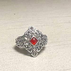𝅺vintage style silver ring